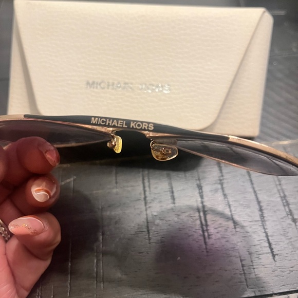 Michael Kors Aviator Sunglasses - new with tags - Picture 2 of 5